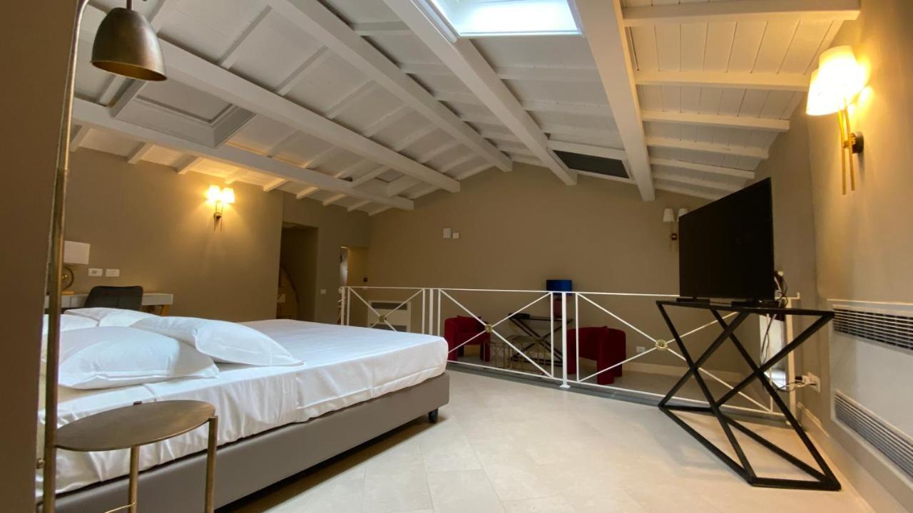 Lanterne Magiche Ortigia Suites Syracuse ภายนอก รูปภาพ