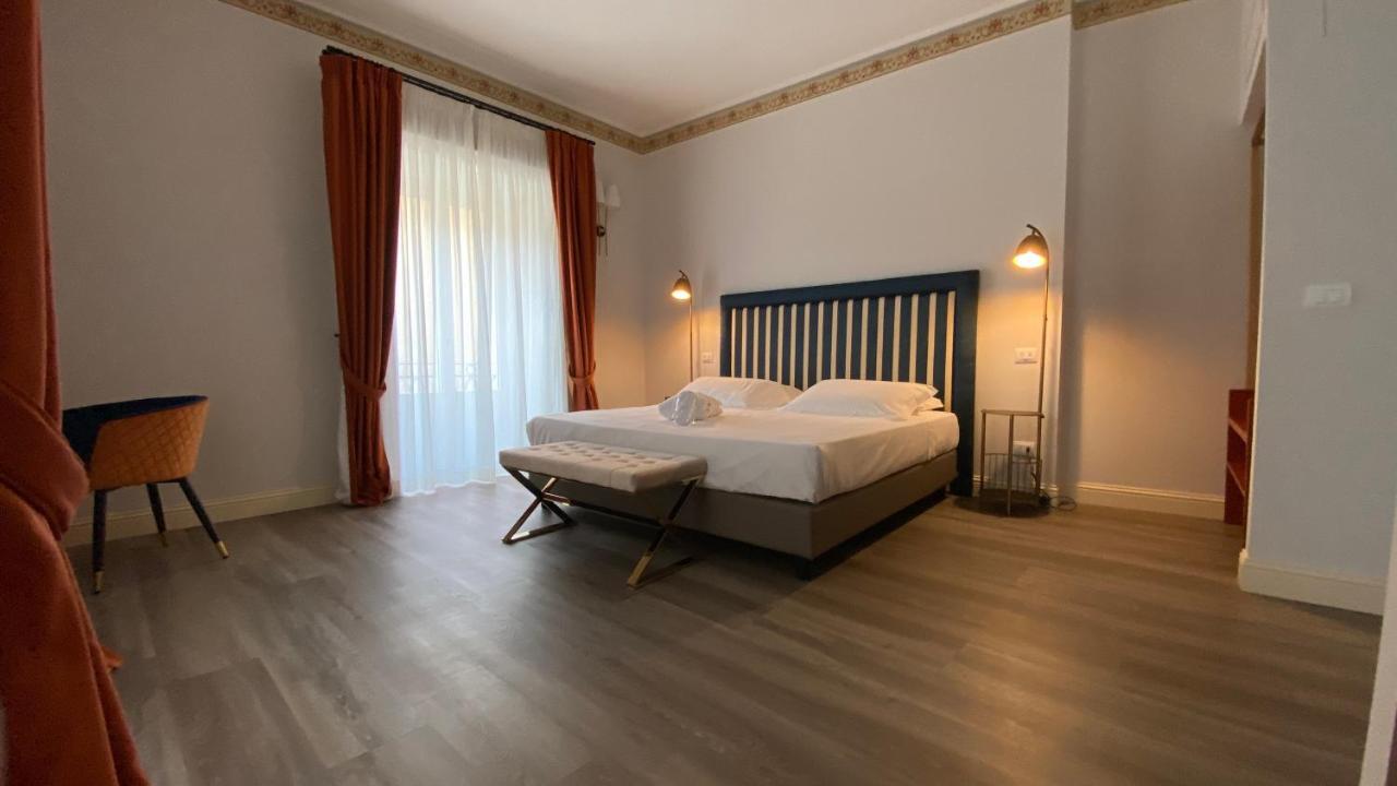 Lanterne Magiche Ortigia Suites Syracuse ภายนอก รูปภาพ
