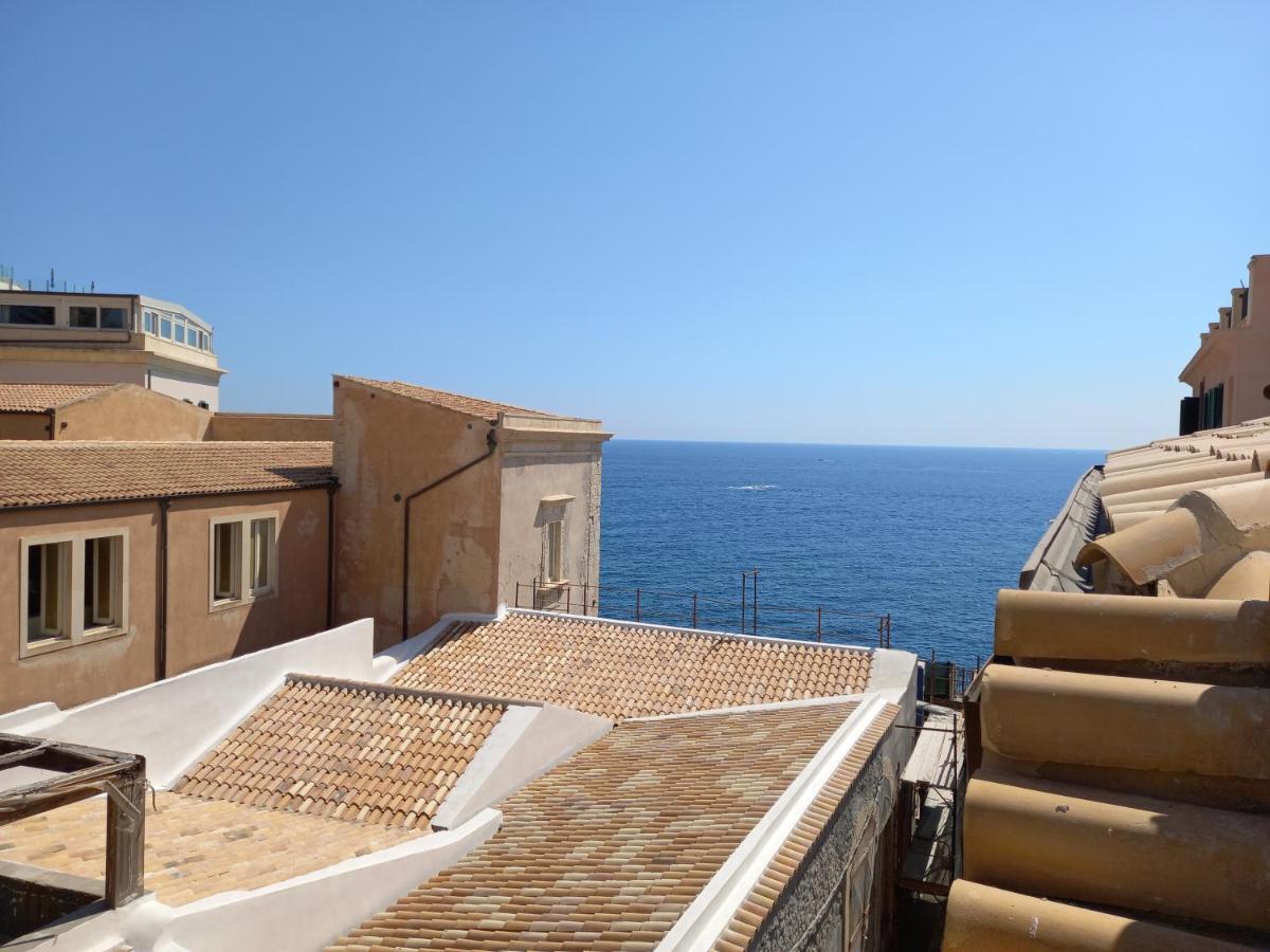 Lanterne Magiche Ortigia Suites Syracuse ภายนอก รูปภาพ