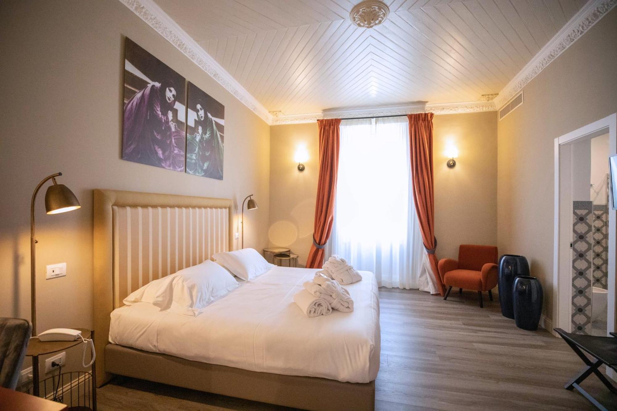 Lanterne Magiche Ortigia Suites Syracuse ภายนอก รูปภาพ