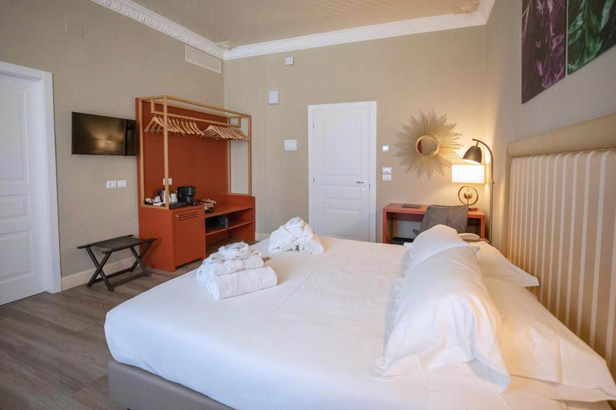Lanterne Magiche Ortigia Suites Syracuse ภายนอก รูปภาพ
