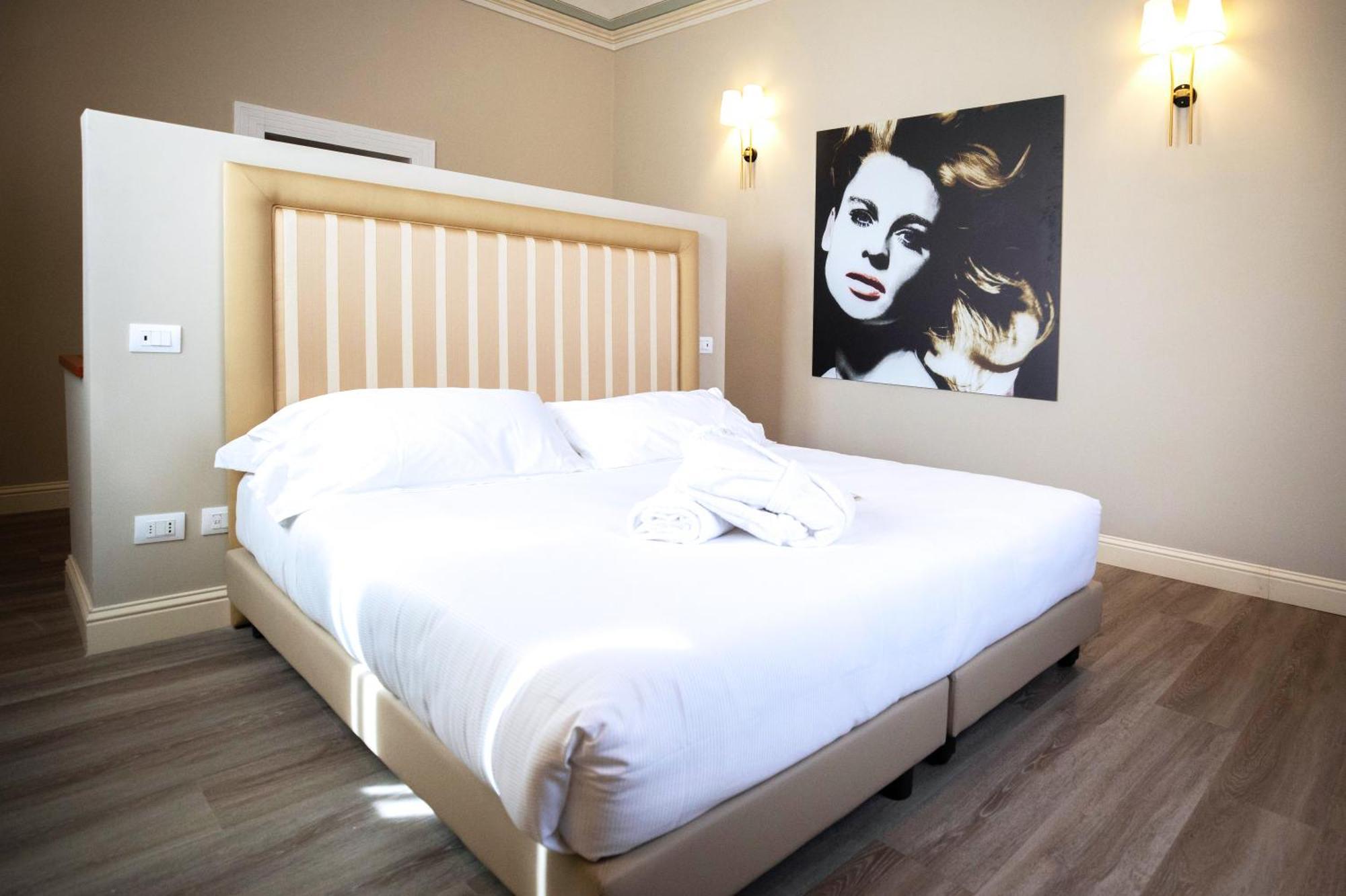 Lanterne Magiche Ortigia Suites Syracuse ภายนอก รูปภาพ